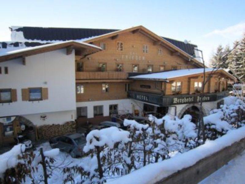 Frieden Das Alpine Panorama Hotel Hochpillberg ภายนอก รูปภาพ