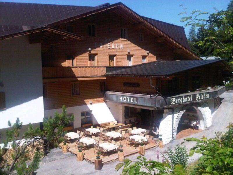 Frieden Das Alpine Panorama Hotel Hochpillberg ภายนอก รูปภาพ